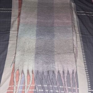 Elegant Multicolor Women's Scarf